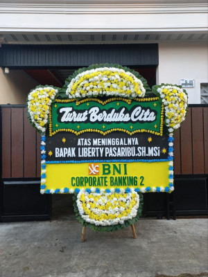 Papan Bunga Duka di Bungo Tanjung